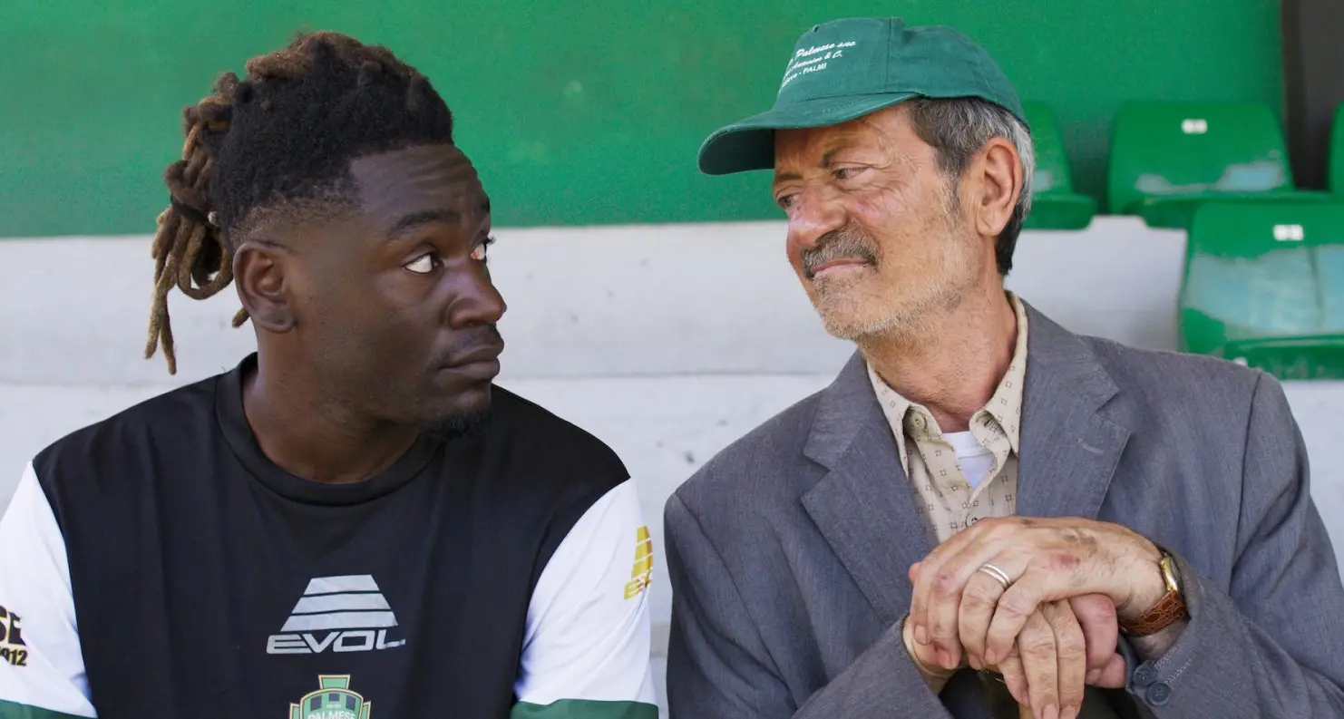 \"U.S. Palmese\" al cinema, i Manetti Bros fanno gol: Papaleo e il calcio di provincia riscrivono la commedia italiana\n