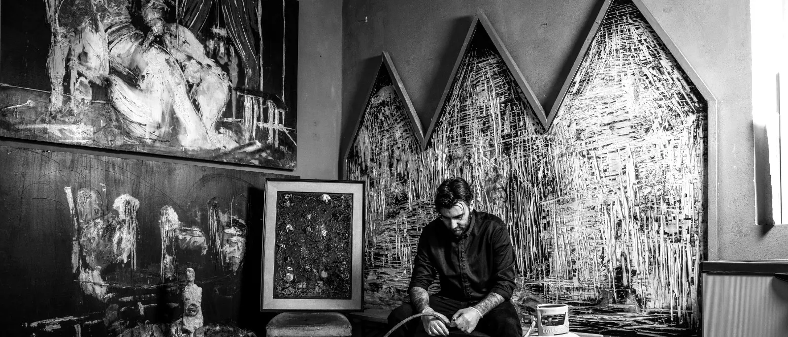 A tu per tu con l’opera che sarà stampata dal\u00A0robot meccanico: un grido contro l'assenza di umanità nell'arte\n