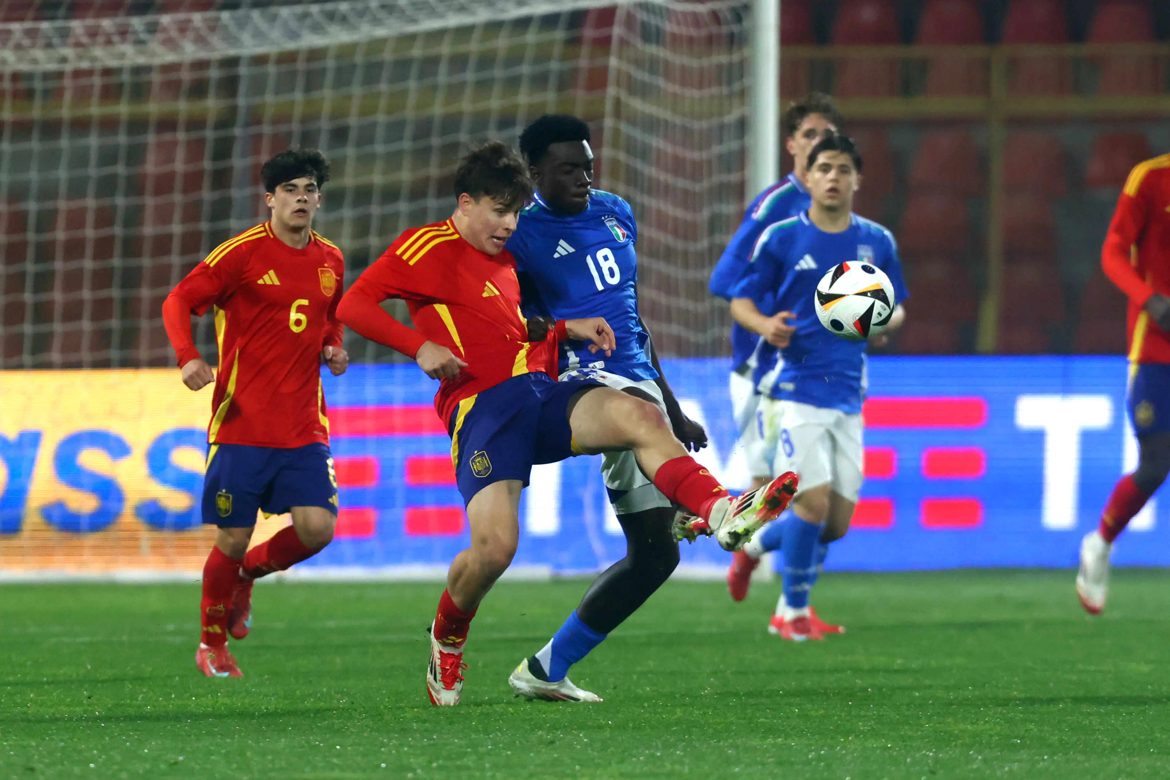 Italia U19 in Calabria: a Catanzaro gli Azzurrini sfiorano la vittoria contro la Spagna. Finisce 2-2, martedì serve battere la Francia e sperare