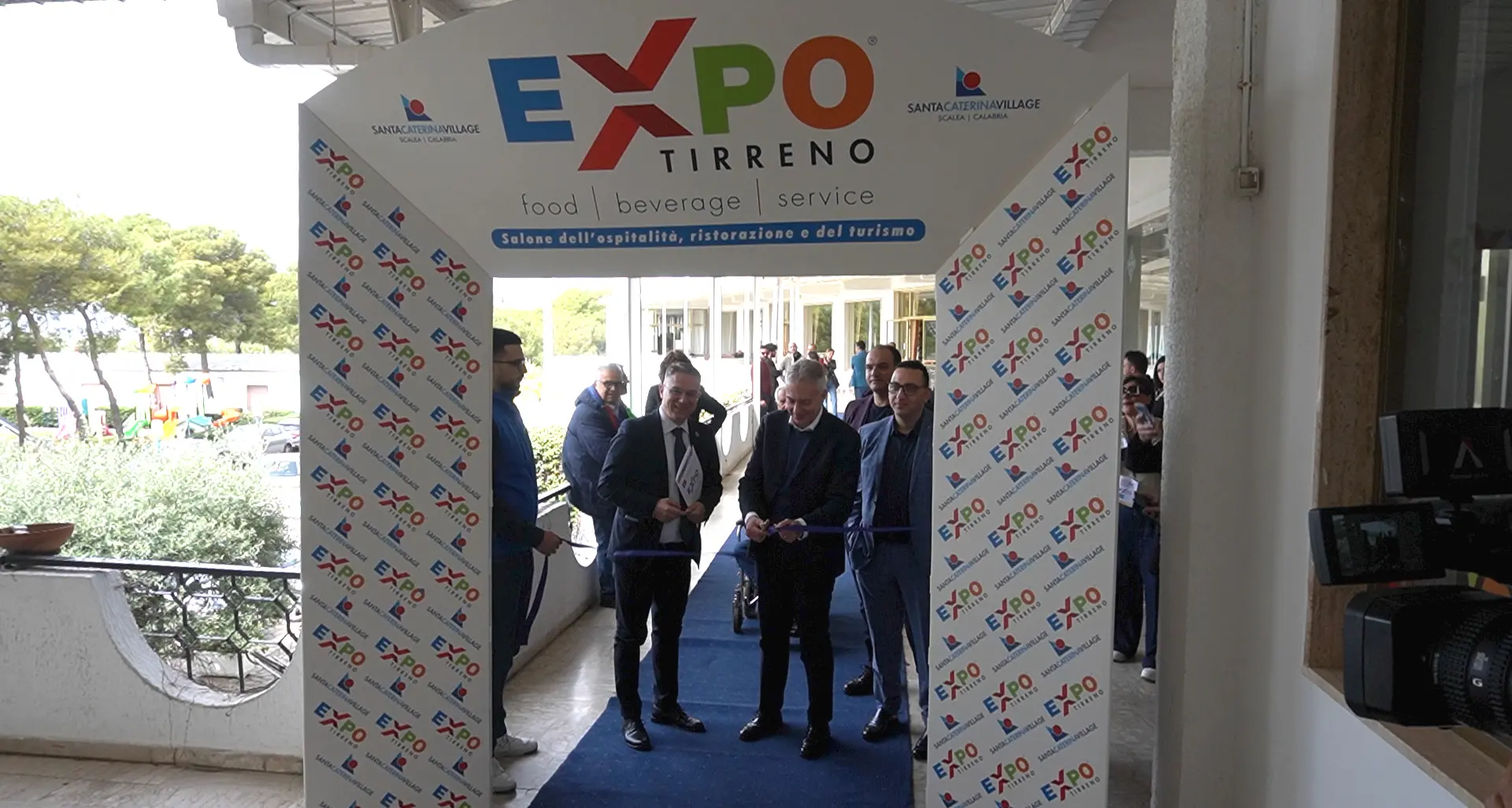 Scalea, l'assessore Gallo inaugura la sesta edizione dell'Expo Tirreno: «Una manifestazione che supporta le aziende più virtuose»\n