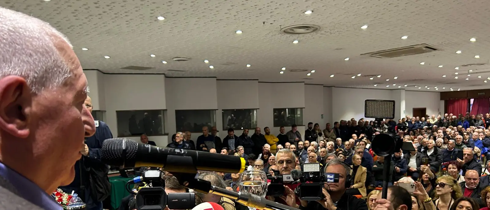 Rende, per Principe adunata da Prima Repubblica e messaggi di unità al Pd: «Candidarmi? Me lo chiedono tutti»