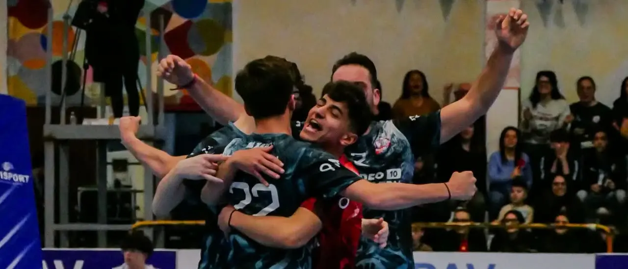 Volley Calabria, continua la festa del Crotone. Capitan Barile: «Coppa Calabria vinta con il supporto dei tifosi»\n