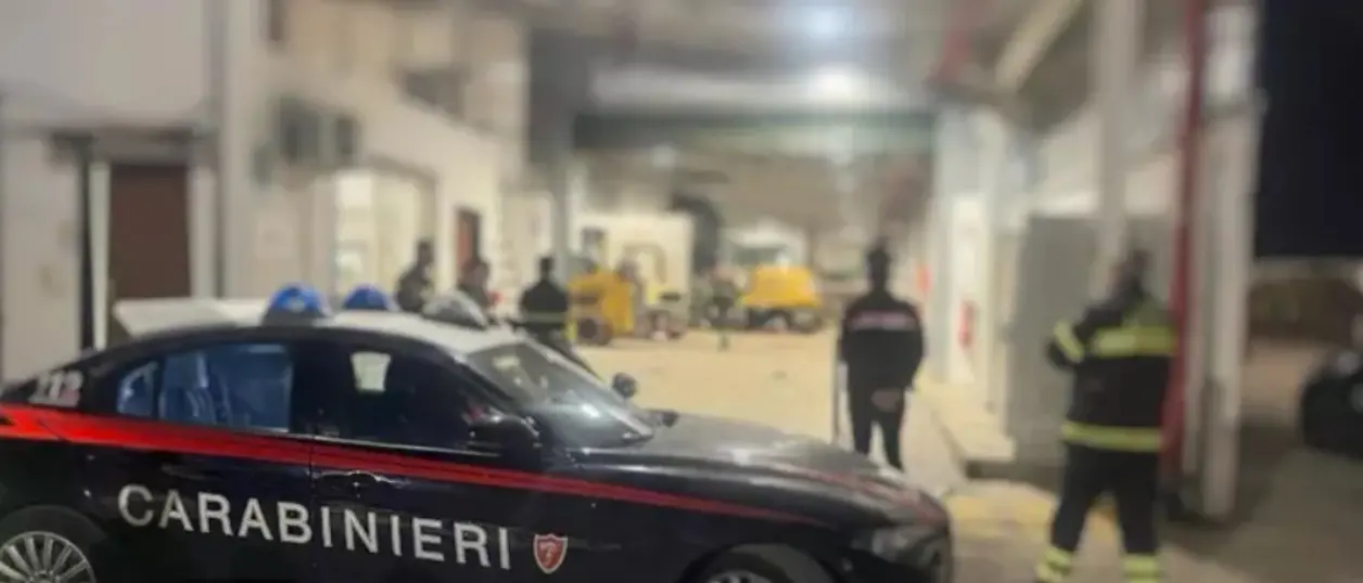 Rimane incastrato nel nastro trasportatore, muore operaio di una ditta smaltimento rifiuti\n