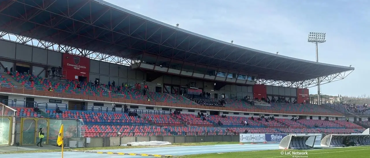 Verso Cosenza-Pisa, biglietti a pagamento per gli sponsor: «Avranno un costo di 20 centesimi»\n