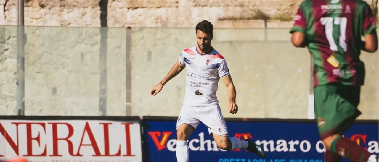 Verso Reggina-Vibonese, cresce l’attesa\u00A0per\u00A0il derby calabrese di Serie D. Capone: «Arriviamo carichi»\n
