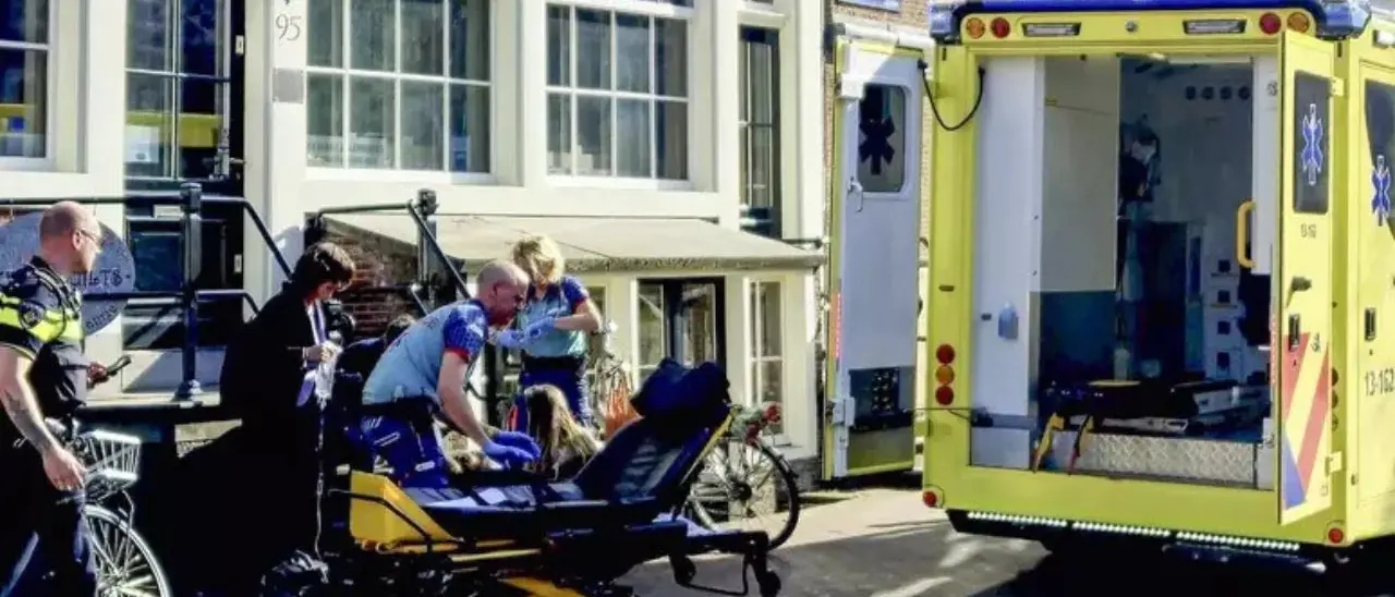 Amsterdam,\u00A0attacco con coltello in centro:\u00A05 feriti.\u00A0Arrestato\u00A0un uomo