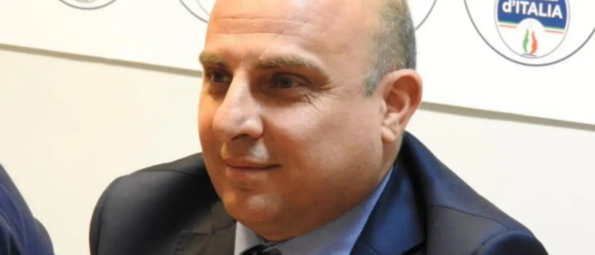 Reggio, il consigliere comunale Ripepi condannato a 6\u00A0mesi di carcere: è accusato di aver\u00A0aiutato un indagato per violenza sessuale\n