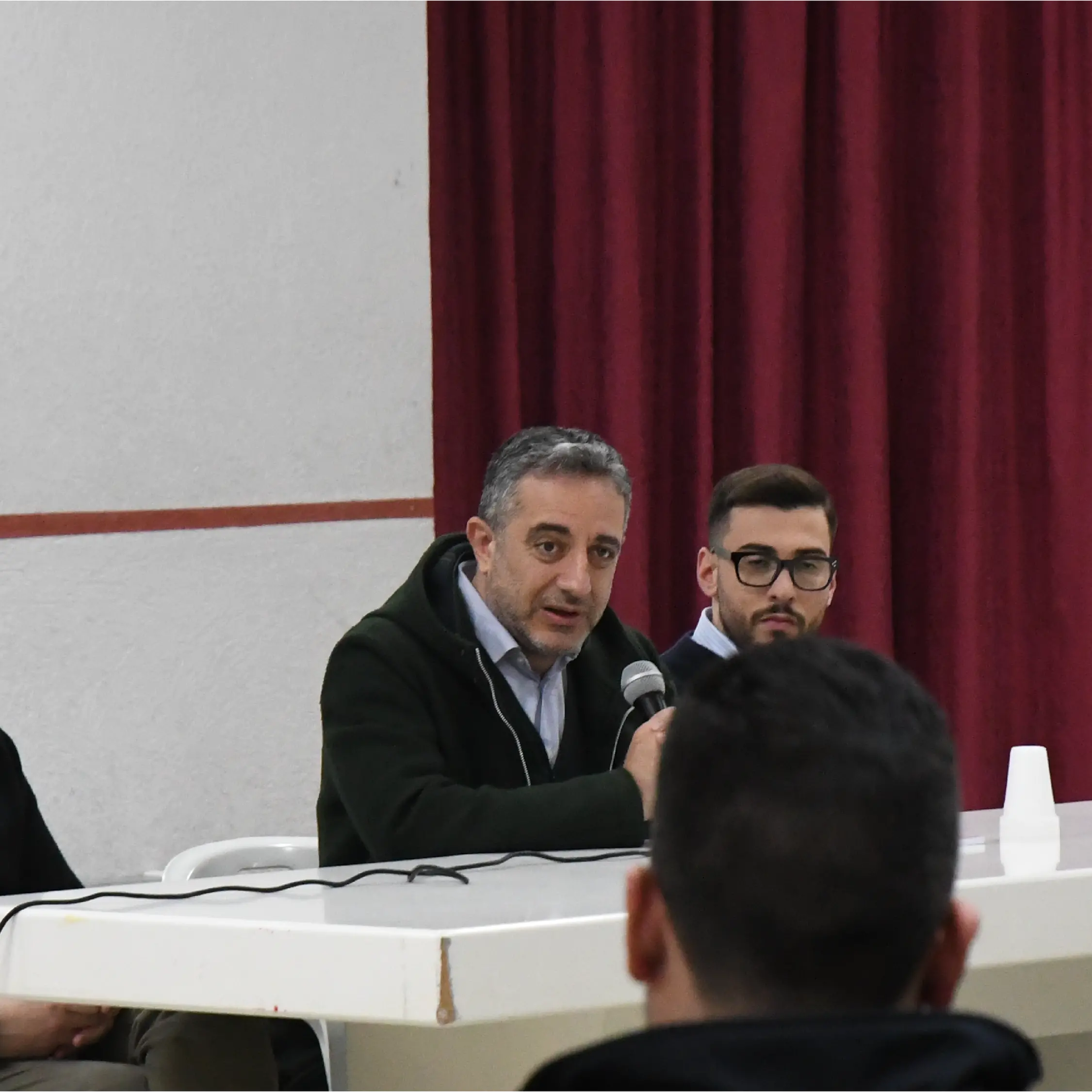 Cassano, il candidato a sindaco Iacobini incontra i giovani: «Non possiamo pensare al cambiamento senza di loro»