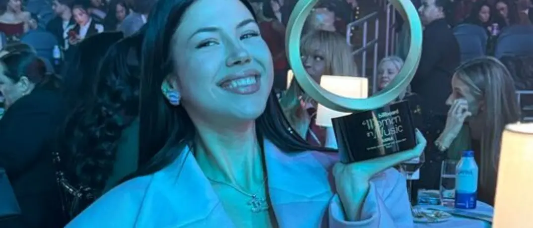 Anna Pepe premiata ai Billboard di Los Angeles: la rapper italiana è “Donna dell’anno”\n