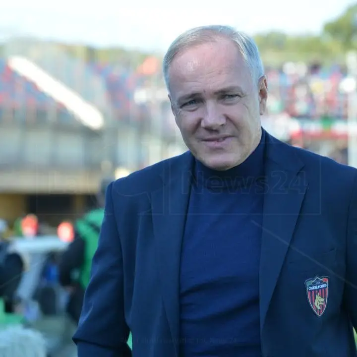 Cosenza con un piede in Serie C, Guarascio tenta la mossa della disperazione: Alvini torna in panchina\n