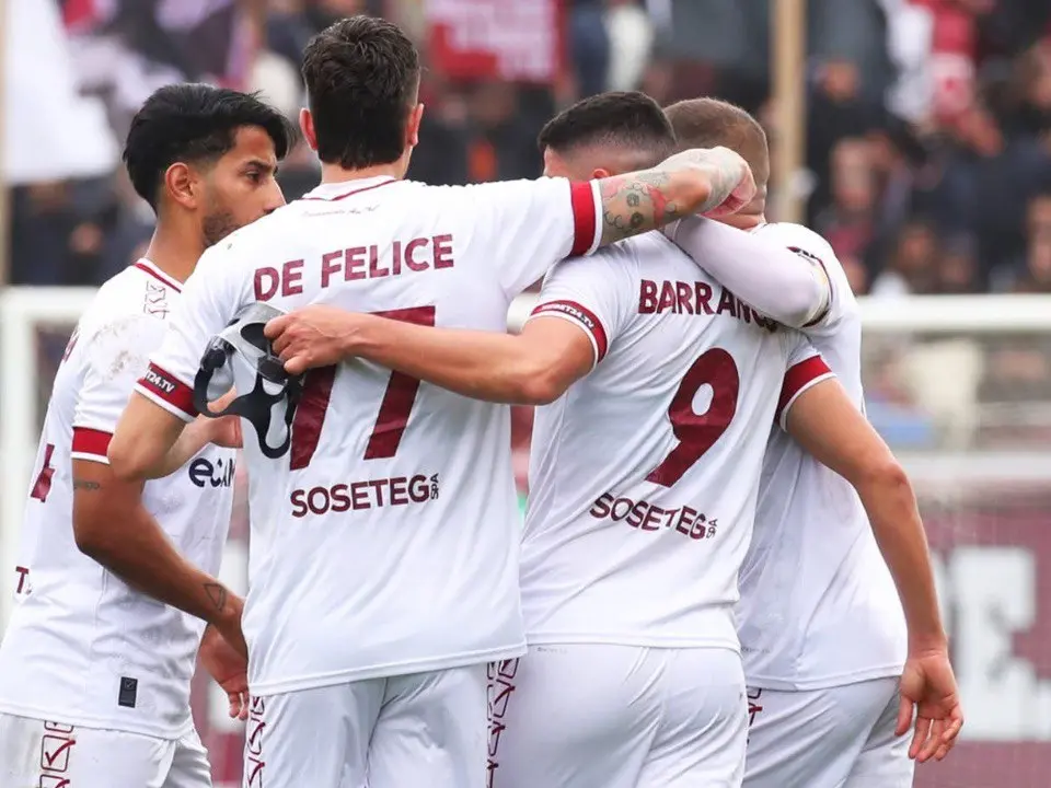 Serie D, la Reggina conquista il derby contro la Vibonese: al Granillo finisce 2-1