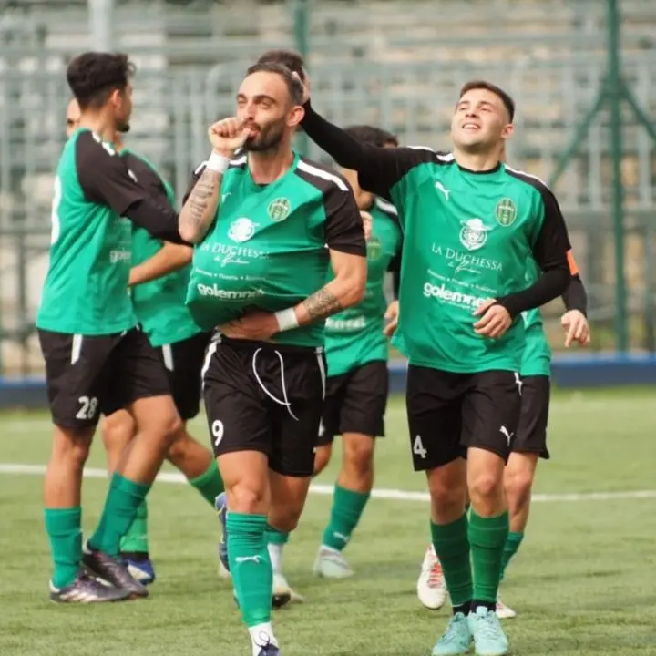 Eccellenza, la Palmese batte 3-1 il Castrovillari e rimane attaccata al treno play off. Bracco: «Vorremmo farci questo regalo»