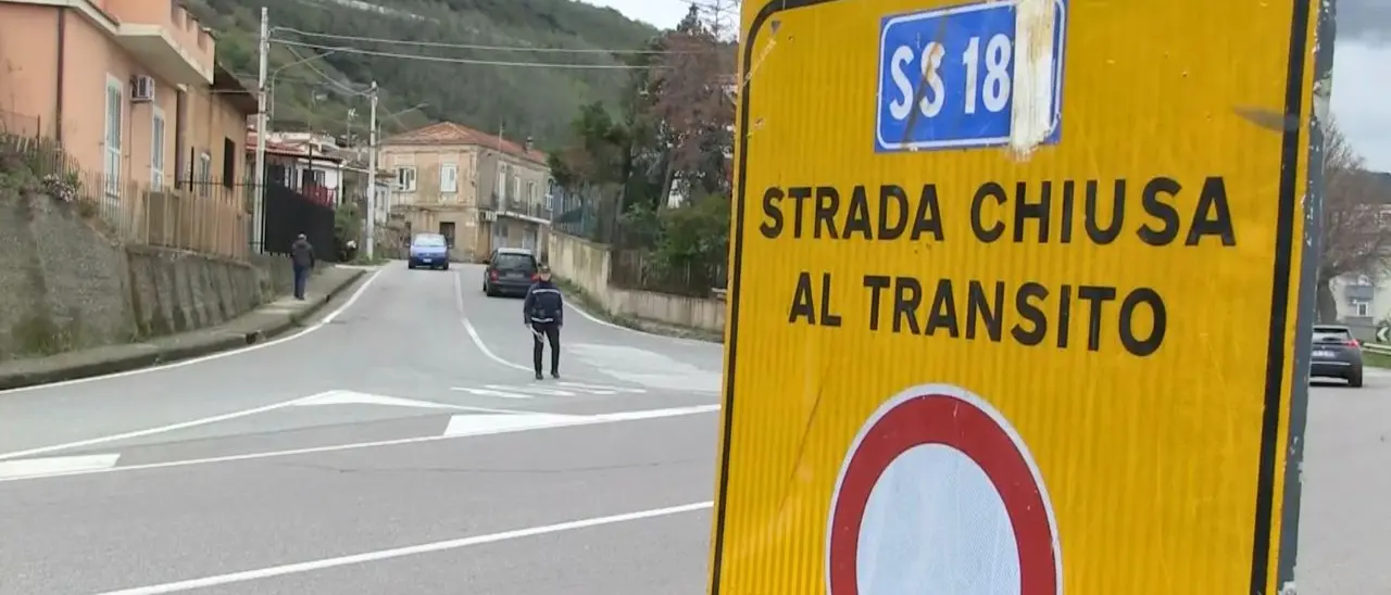 Frane nel Vibonese e strade chiuse, il presidente della Provincia L’Andolina: «Sforzi triplicati nelle ultime ore»\n