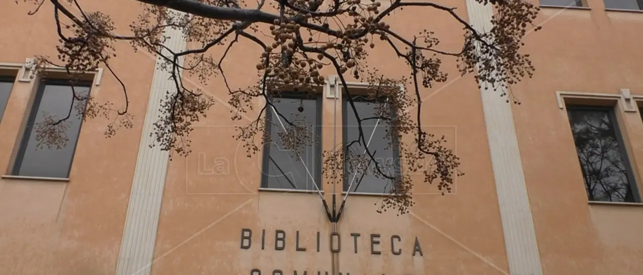 La Biblioteca comunale di Reggio Calabria spegne 207 candeline: la storica istituzione nata nel 1818 custodisce 116mila opere\n