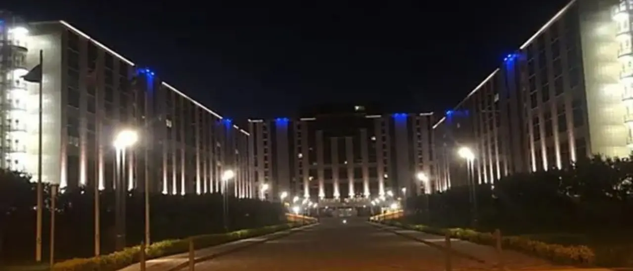 Giornata dell’autismo, la Cittadella regionale si illumina di blu\n