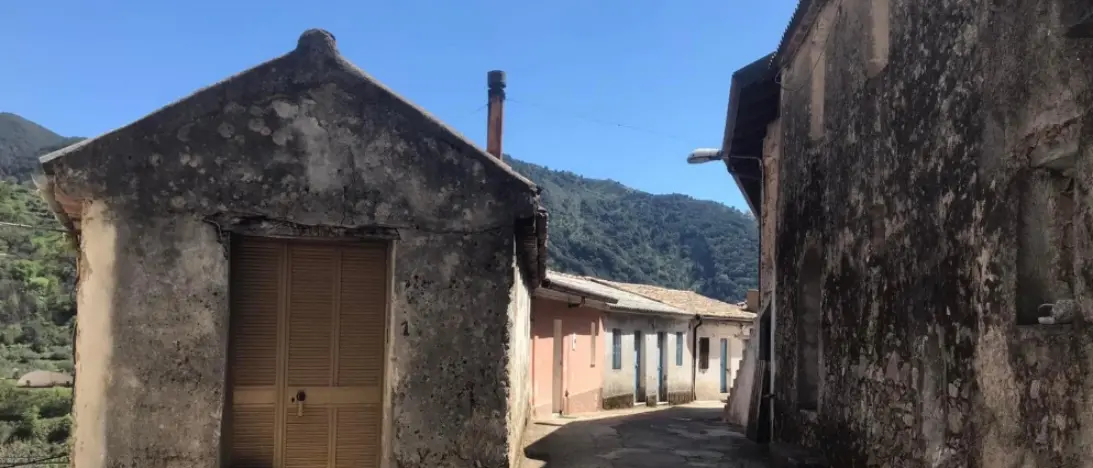 Nardodipace, il borgo fantasma che ha perso quasi 2mila abitanti in 60 anni: «Ormai sono rimaste quattro famiglie»