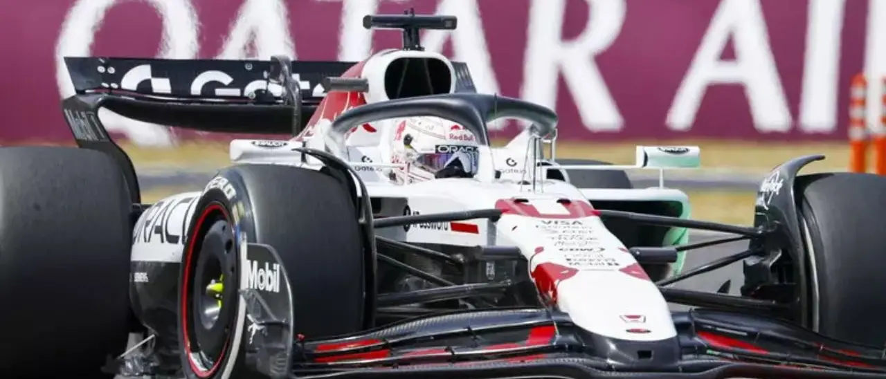 Formula uno, Verstappen conquista la pole a Suzuka. Quarto il ferrarista\u00A0Leclerc