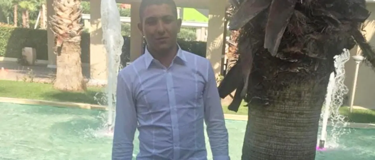 Moto contro bus, 23enne\u00A0originario di Corigliano muore in un tragico incidente nelle Marche