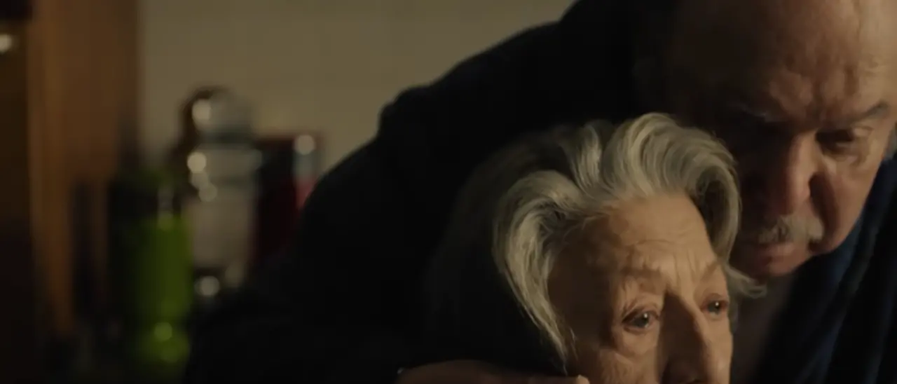 La bellezza dell’amore che va oltre l’Alzheimer nel videoclip di Michele Bravi con Lino Banfi