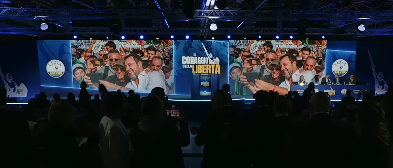 Congresso della Lega, oggi l’elezione del segretario. Parata di leader sovranisti in video\u00A0mentre arriva Vannacci\n