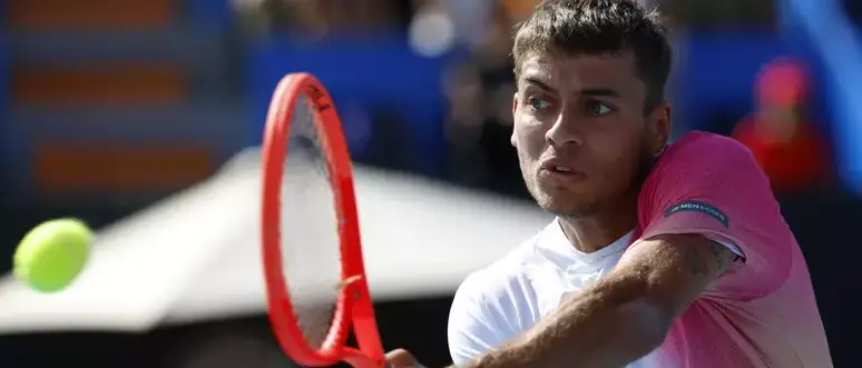 Tennis, Flavio Cobolli vince il primo titolo della sua carriera: l'italiano trionfa a Bucarest