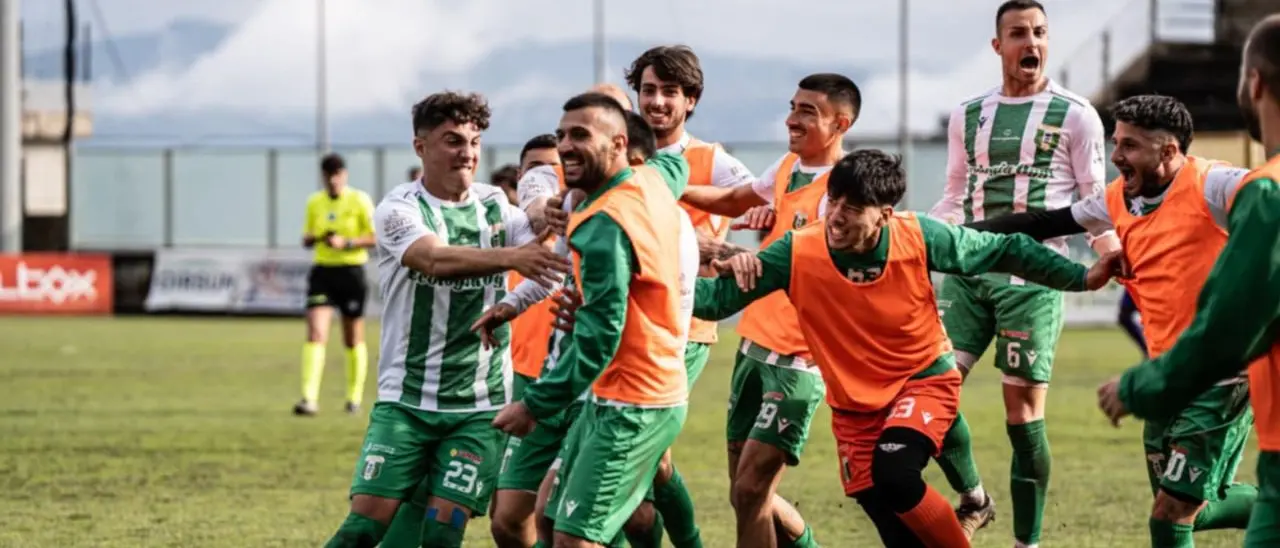 Estasi Vigor Lamezia, finalmente è Serie D. Salerno: «Era giusto così, i ragazzi mi hanno sempre seguito»