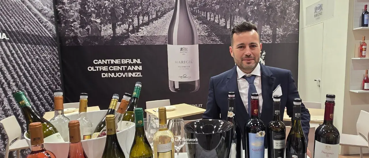 Quando i vitigni internazionali sono declinati dal miracolo Calabria: l’esempio di Mario Bruni, da Melissa al Vinitaly\n