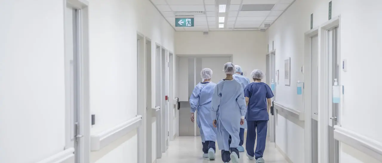 Sanitari “imboscati”, per Tavernise sono oltre 1600 in Calabria. E all’Asp di Cosenza 106 infermieri hanno oltre 60 anni\n