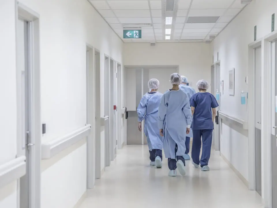 Sanitari “imboscati”, per Tavernise sono oltre 1600 in Calabria. E all’Asp di Cosenza 106 infermieri hanno oltre 60 anni