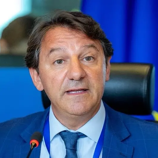 «Crotone non è una discarica»: Tridico (M5S) contro l’ordinanza che sblocca la bonifica\n