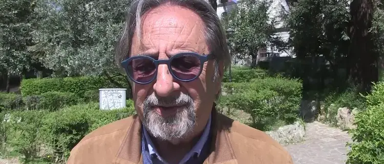 «Io e altri cento trapiantati operati a Torino ma salvi grazie a un medico di Soverato»: l’esperienza del comico calabrese Colacino\n\n\n