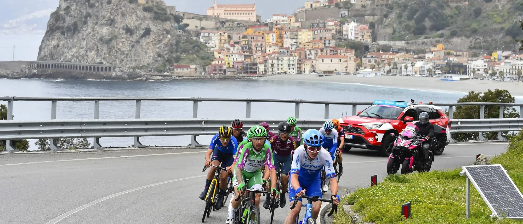 Ciclismo, ai nastri di partenza il Giro della Città Metropolitana di Reggio Calabria: il programma della gara