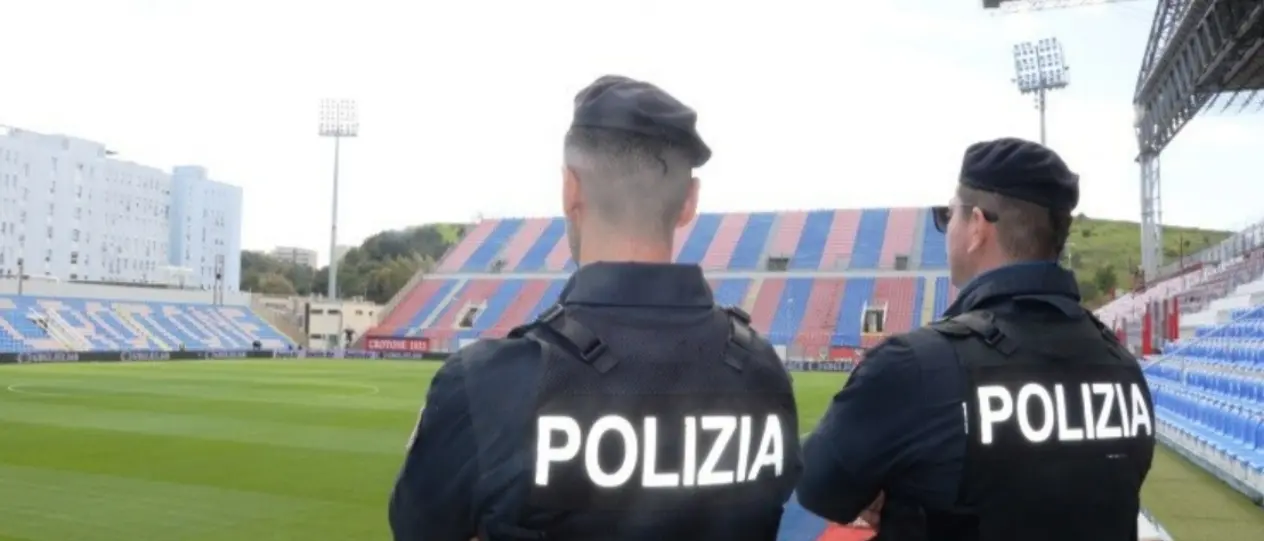 Condotte violente negli stadi in Calabria, sette daspo a tifosi e un calciatore\n