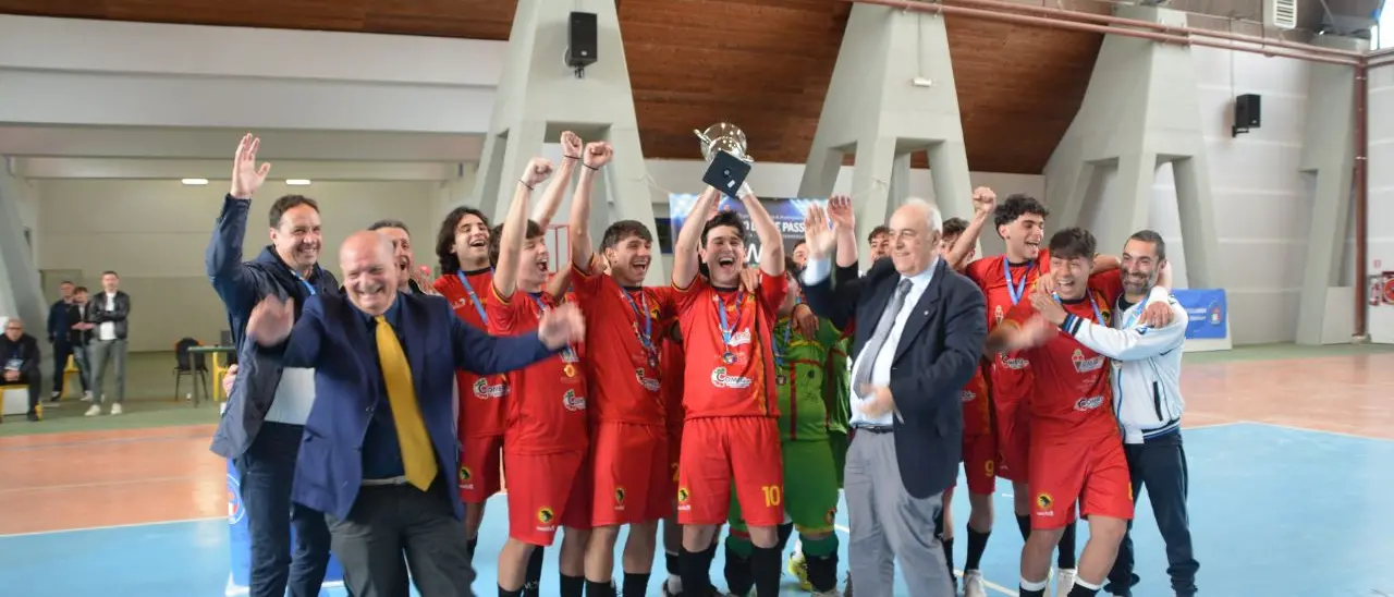 Calcio a 5 U-19, le Pantere Nere Catanzaro battono la Gallinese (3-2) e si laureano campioni. Fabiano: «I sacrifici sono stati ripagati»