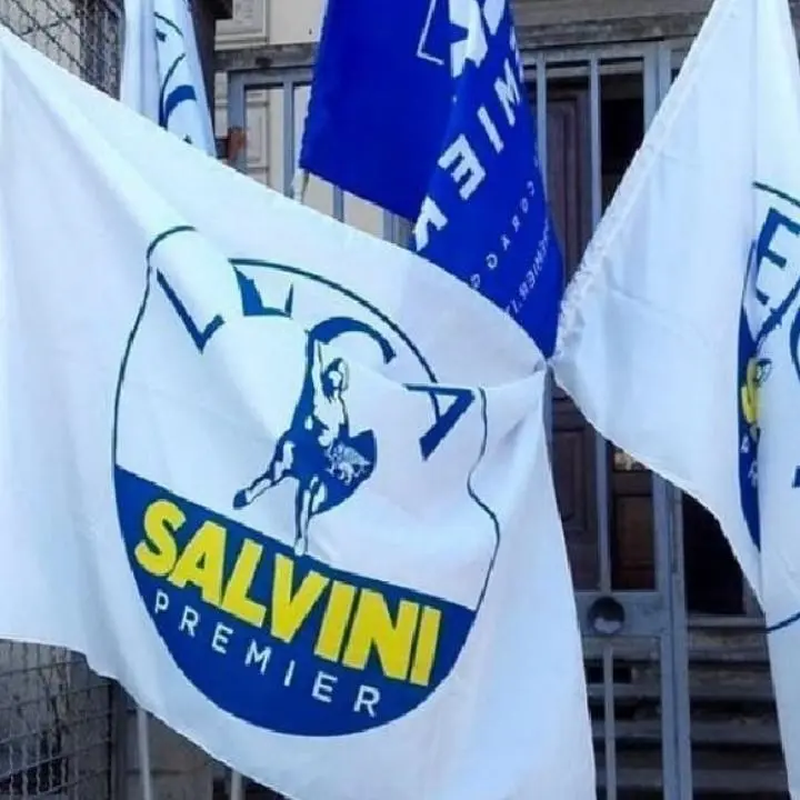 La Lega braccata dai giudici potrebbe decidere di fondare un nuovo partito fotocopia