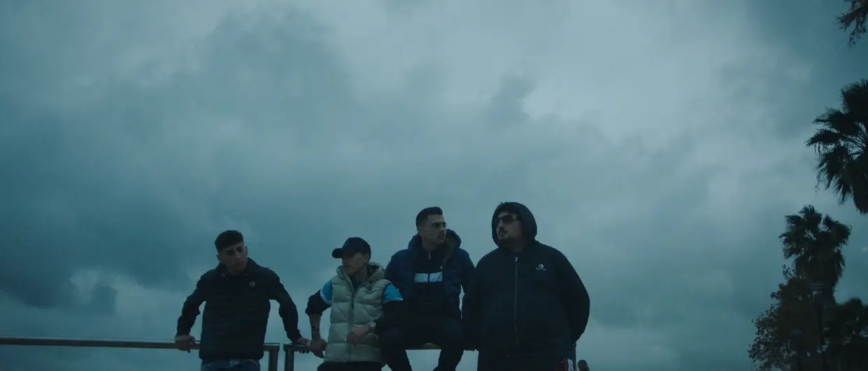 \"Lux Santa\" fa tappa a Crotone: appuntamento il 16 aprile al cinema Apollo\n