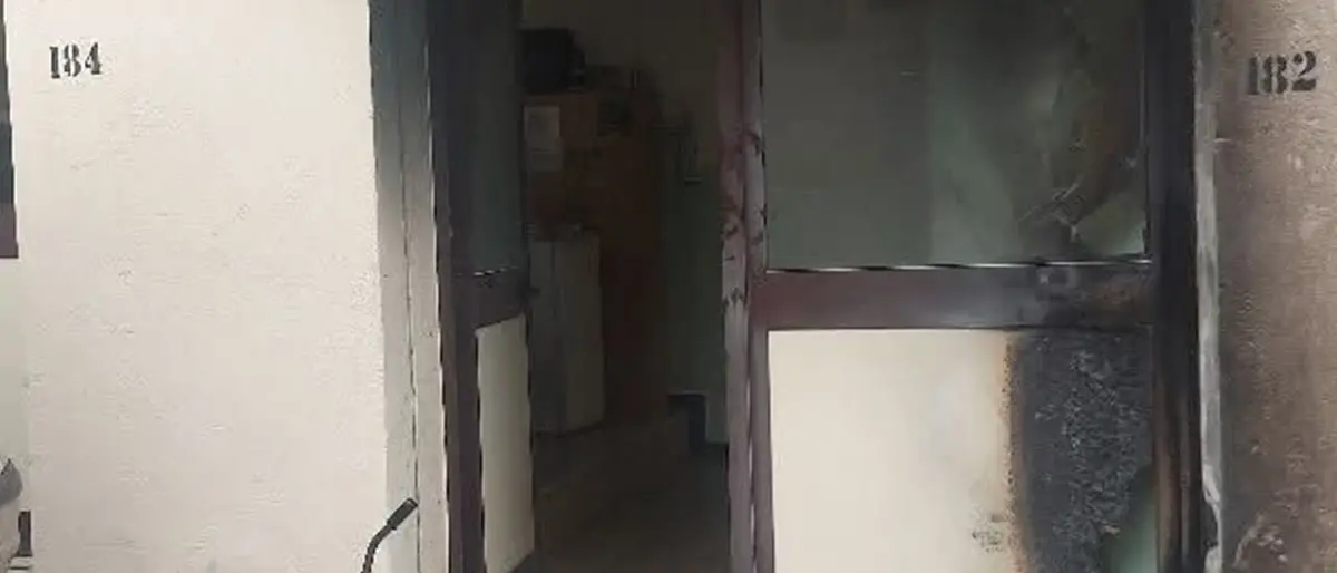 Satriano, fiamme in un altro esercizio commerciale: terzo caso in un mese, cresce la preoccupazione