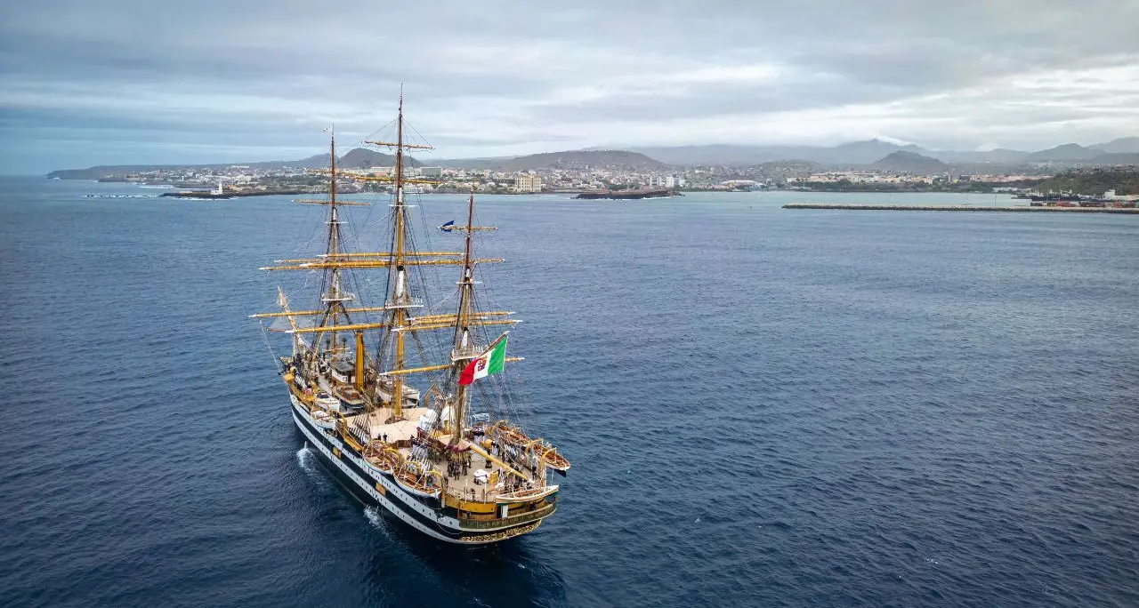 Amerigo Vespucci, tre tappe in Calabria per la nave più bella al mondo: ecco quando