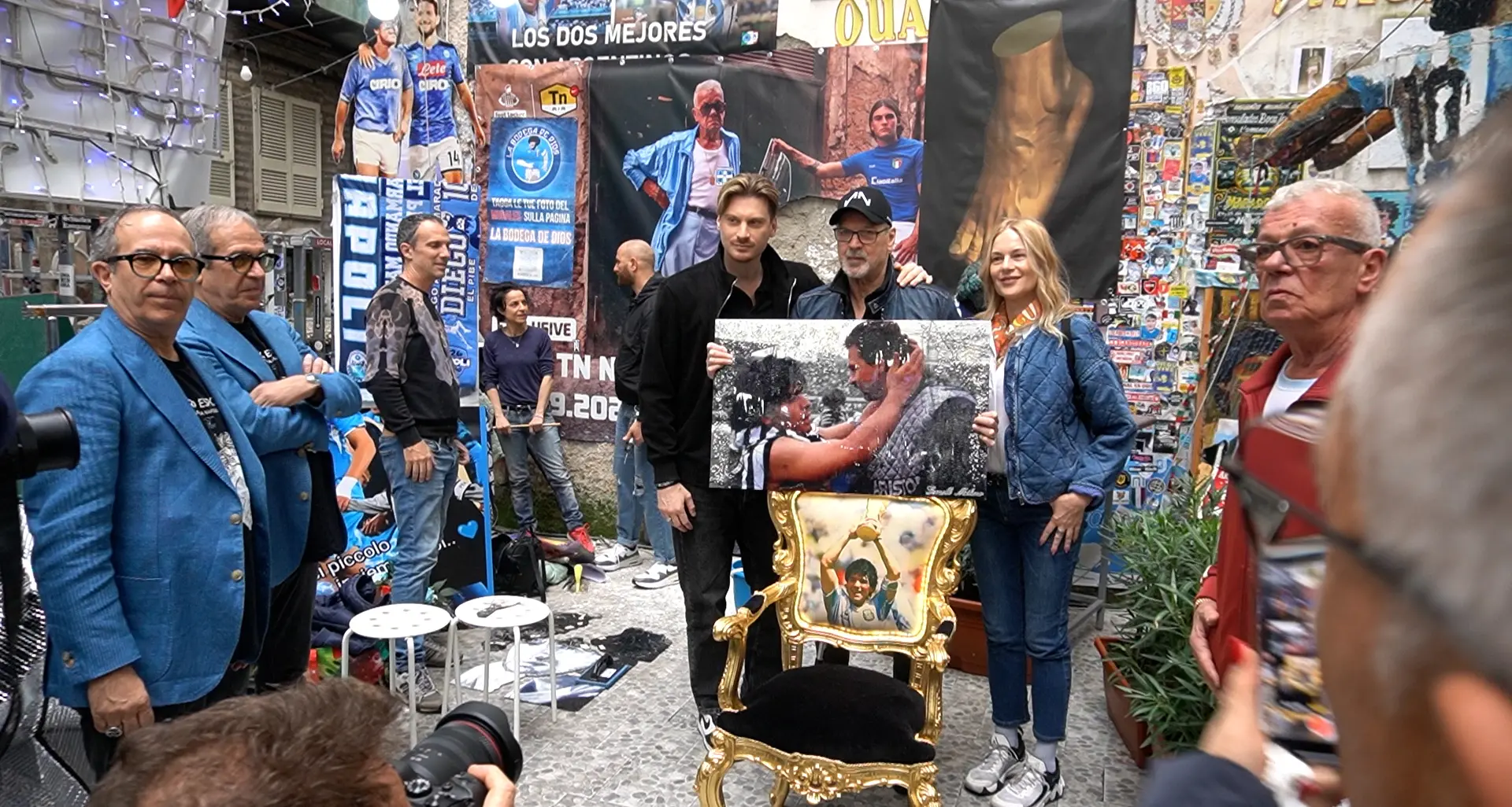 Stefano Tacconi e Diego Armando Maradona insieme per sempre in un quadro realizzato dai gemelli Franchi\n