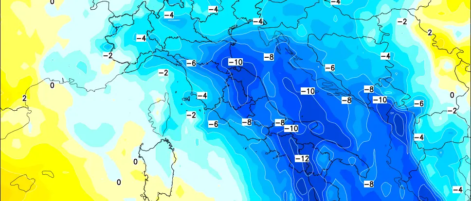 Umidità e sabbia del Sahara si allontanano, temperature giù di 10 gradi: oggi previste piogge e forti venti\n
