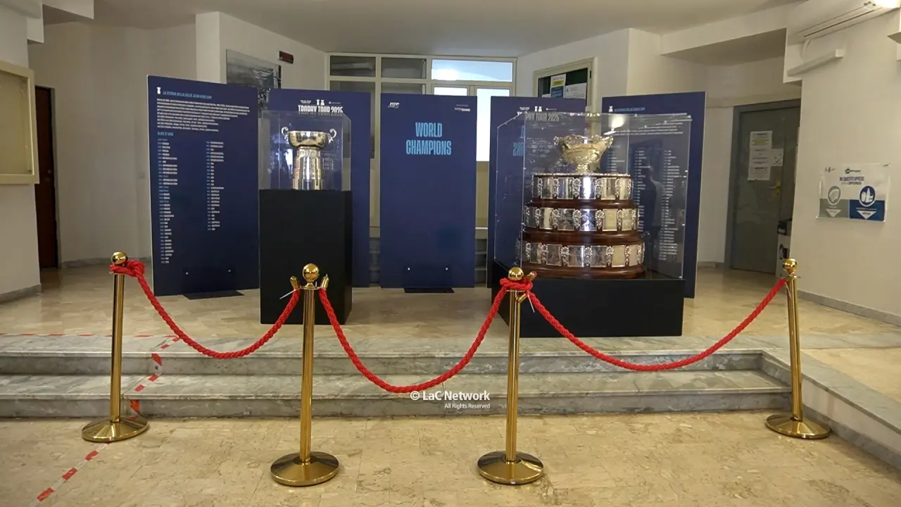Il Trophy tour calabrese è partito da Diamante:\u00A0Coppa Davis e\u00A0Billie Jean King Cup esposte in Comune