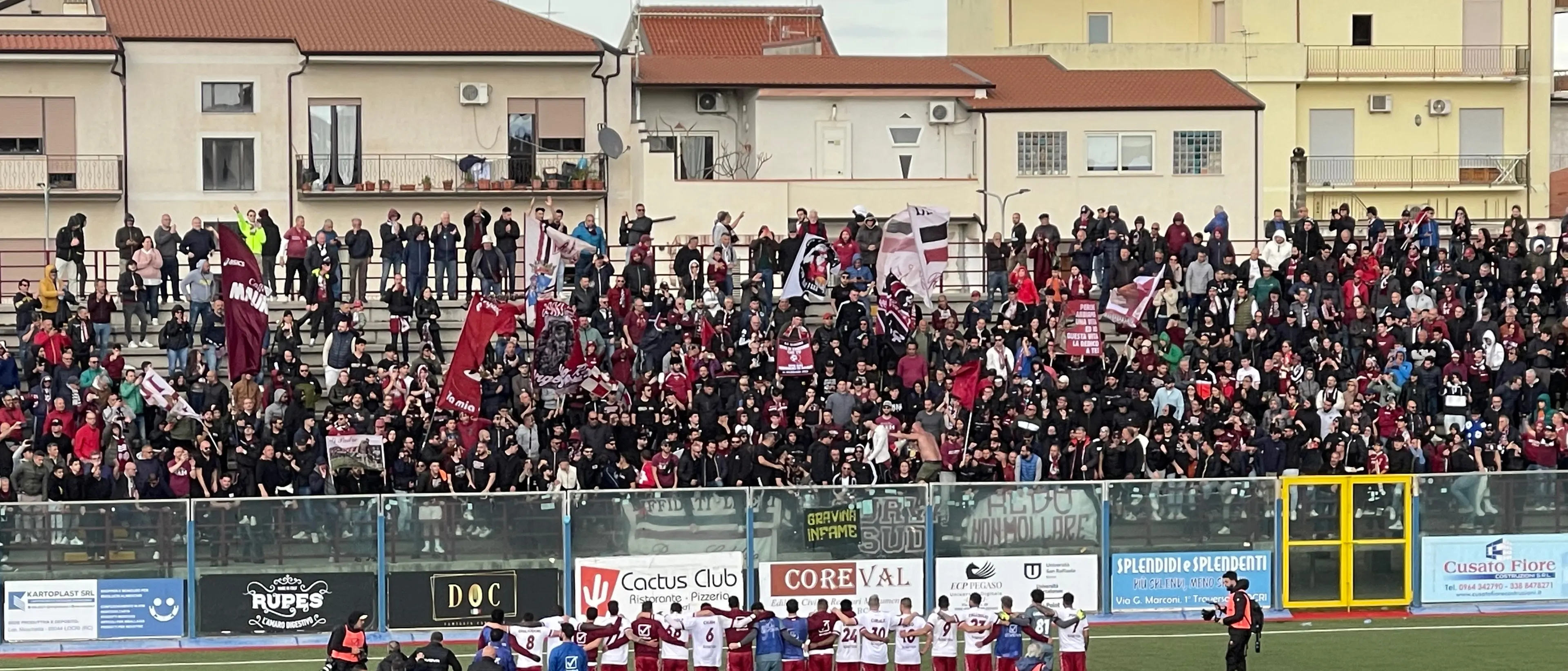Serie D, la Reggina soffre ma vince il derby calabrese\u00A0tra amaranto: a Locri finisce 2-3\n