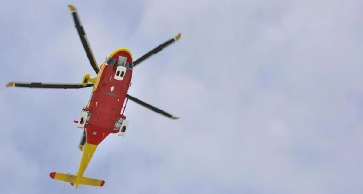 Incidente a San Nicola Arcella, moto contro un albero: muore uno dei due ragazzi a bordo, aveva 27 anni\n
