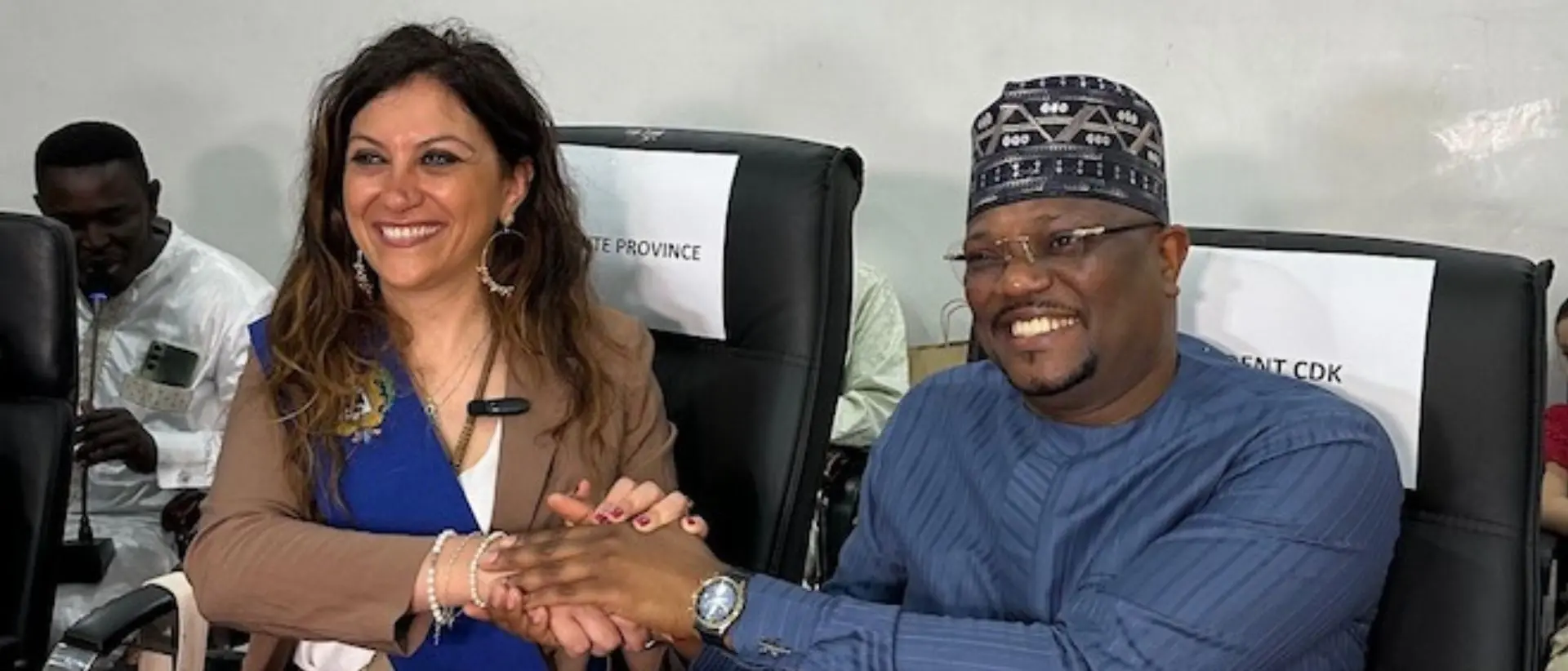 Succurro in missione: i viaggi in Kosovo, Cina e Senegal della presidente della Provincia (che non ha tra le competenze i rapporti internazionali)\n