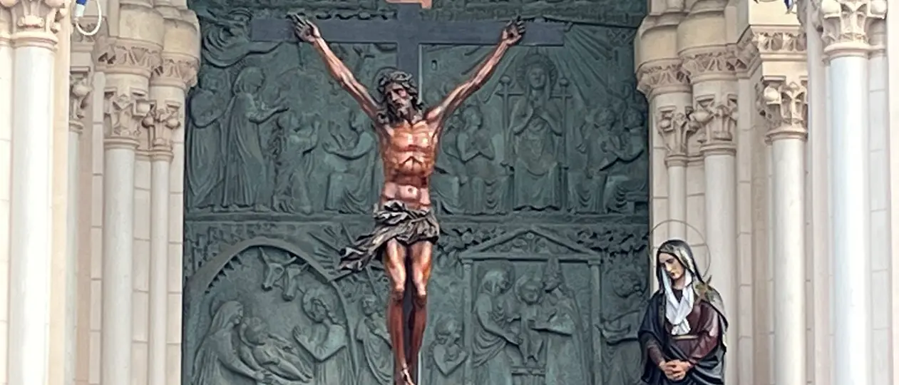 Il primo plenilunio di primavera e la Pasqua: fede e astronomia s’intrecciano in una storia senza tempo\n