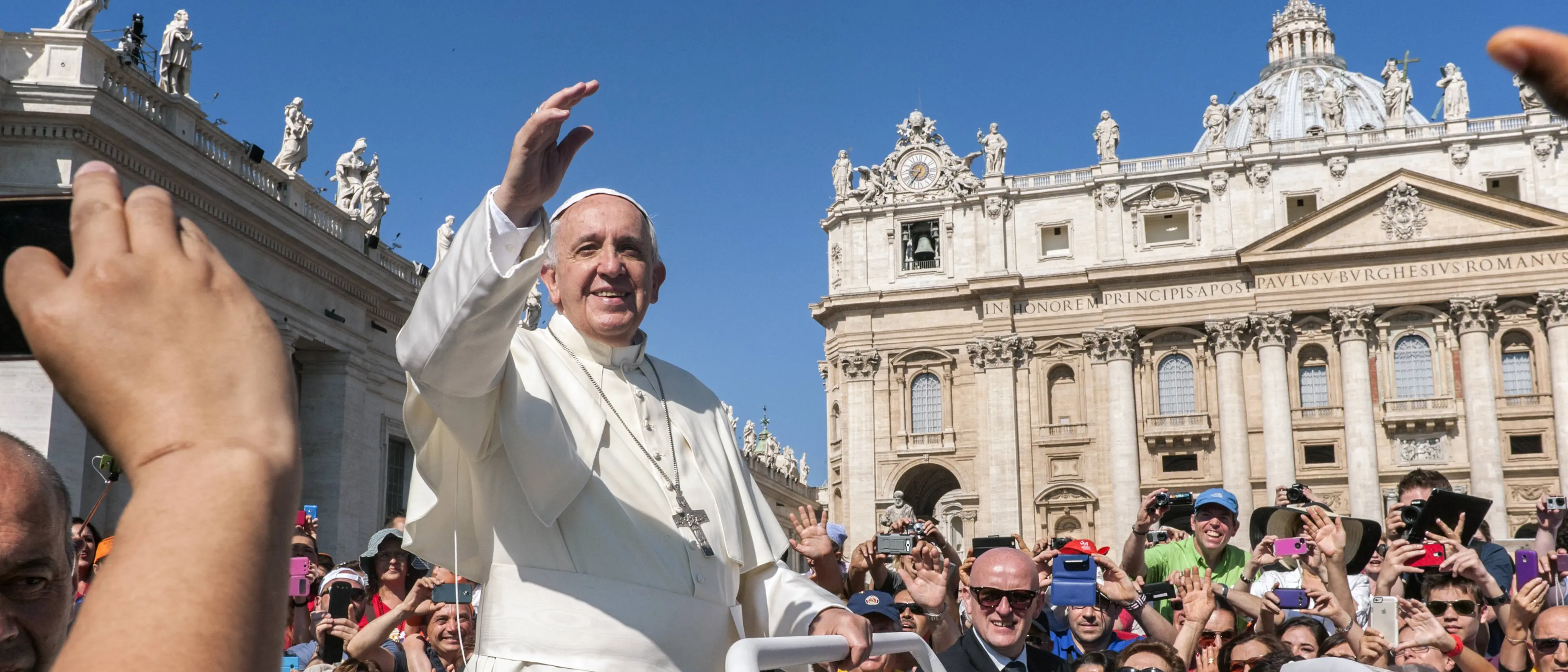 Papa Francesco è\u00A0morto per ictus cerebrale. I funerali previsti tra venerdì e domenica, il conclave tra il 5 e il 10 maggio\n