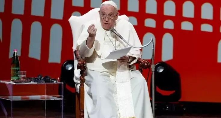 Una nuova economia ispirata a San Francesco d'Assisi, la critica di\u00A0Papa Bergoglio al «capitalismo che uccide»\n
