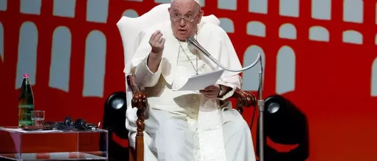 Una nuova economia ispirata a San Francesco d'Assisi, la critica di\u00A0Papa Bergoglio al «capitalismo che uccide»\n