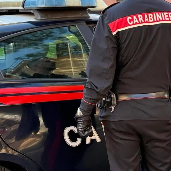 Aggredirono, legarono e rapinarono un uomo all’interno della propria casa: arrestati nel Cosentino due senzatetto\n