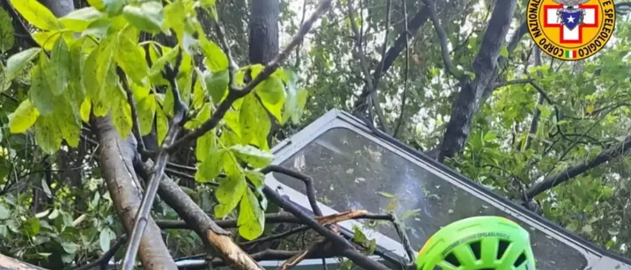 Tragedia funivia del monte Faito, 4 indagati: si tratta di dirigenti e dipendenti dell’ente gestore dell’impianto\n